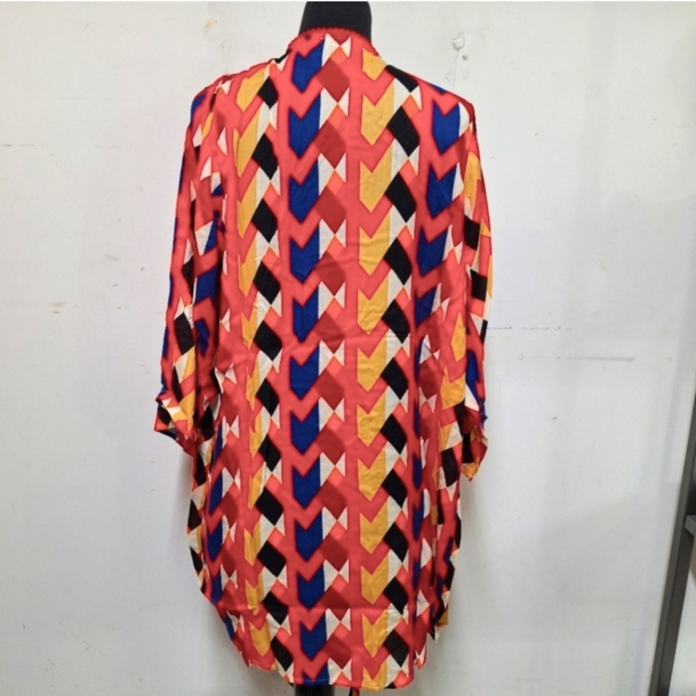 NEW! Curations Printed Topper/Cardigan - Picture 6 of 7